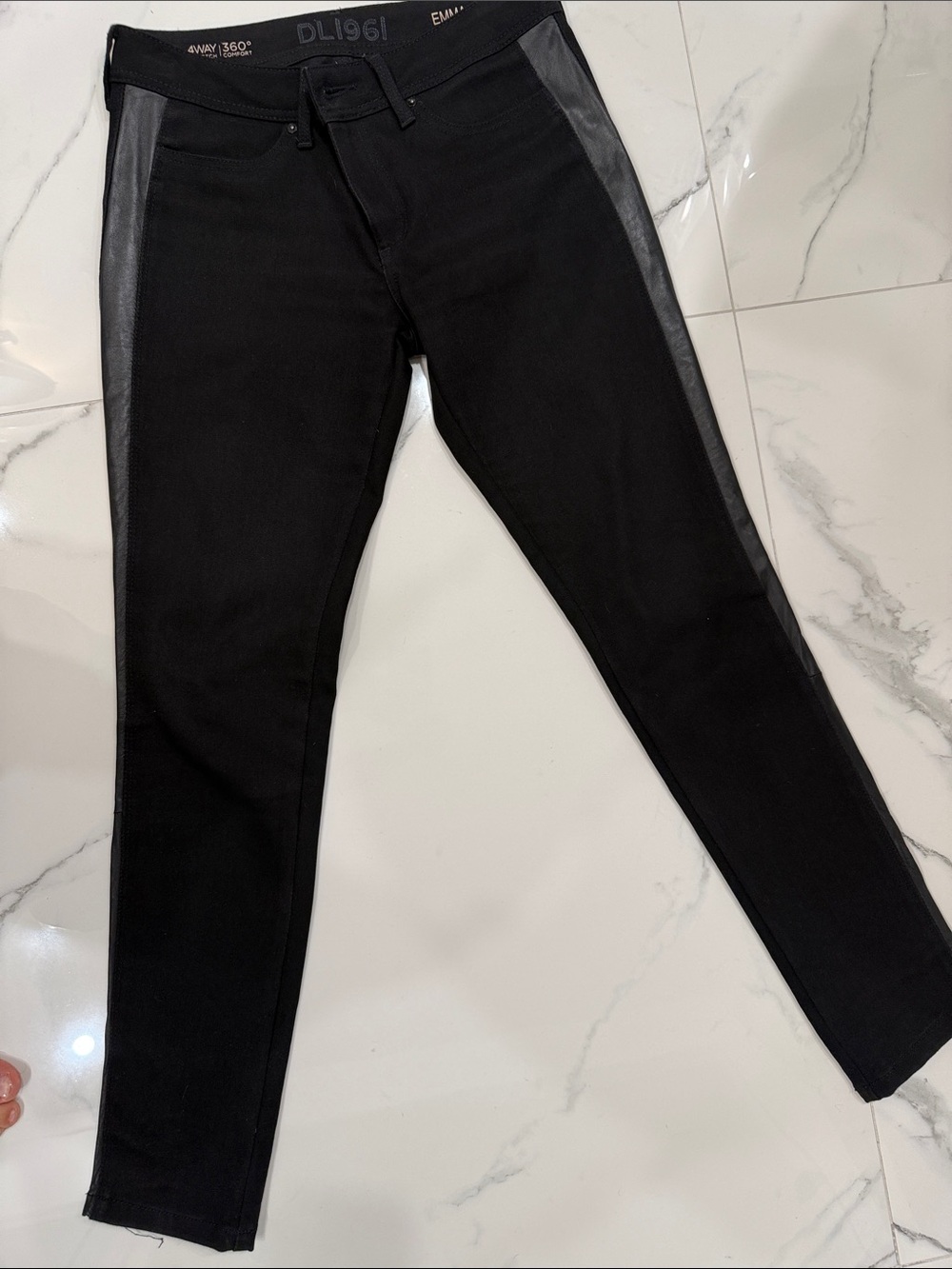 EUC DL1961  Black Tuxedo Jeans